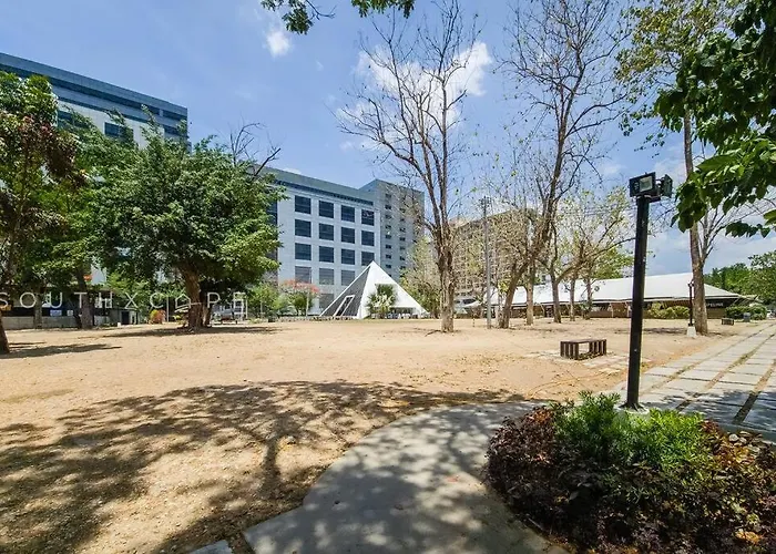 Furnished In Avida Towers Riala, It Park With Wifi, Netflix, Pool And セブ市